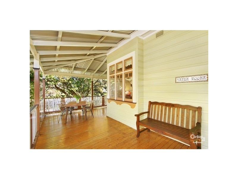 71 Valley Rd, Wentworth Falls NSW 2782