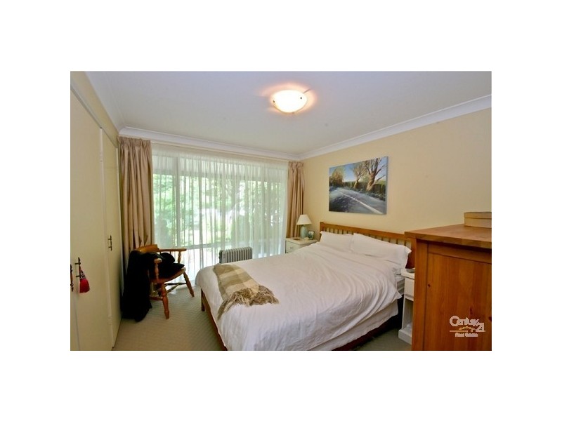 17 Sinclair Crescent, Wentworth Falls NSW 2782