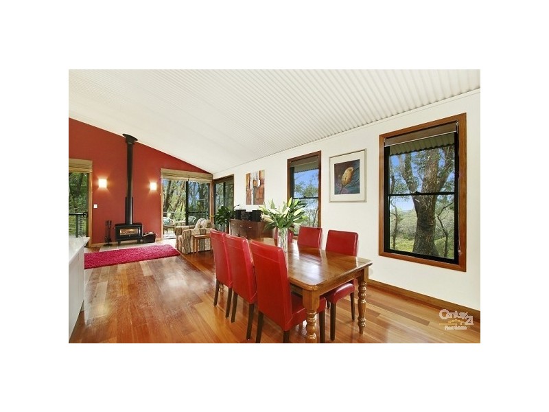 29 Rozelle St, Wentworth Falls NSW 2782