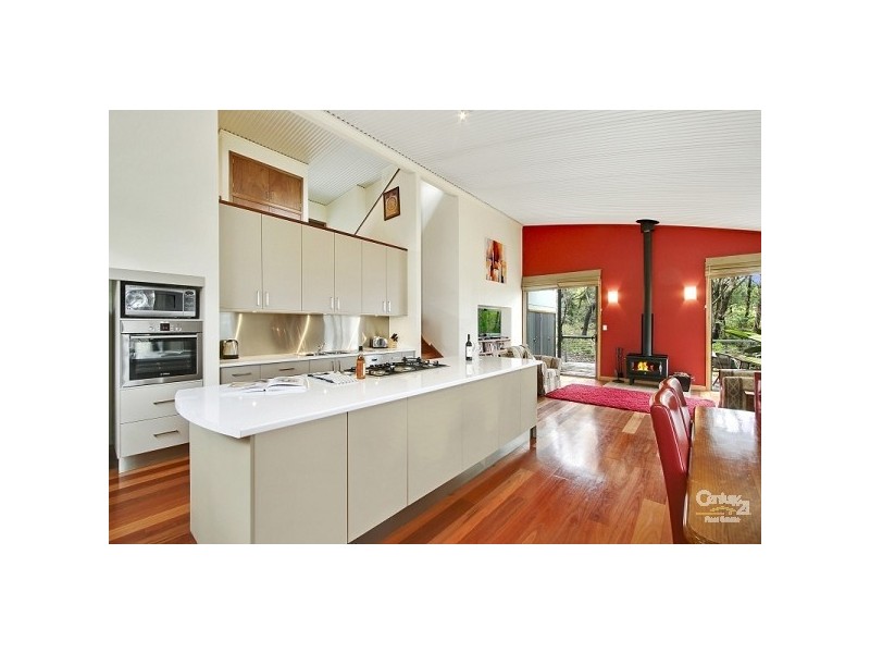 29 Rozelle St, Wentworth Falls NSW 2782