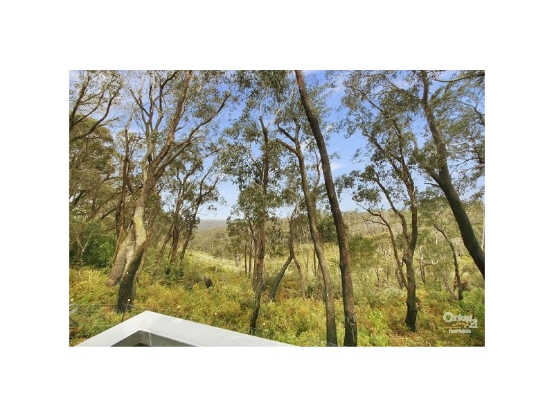 29 Rozelle St, Wentworth Falls NSW 2782