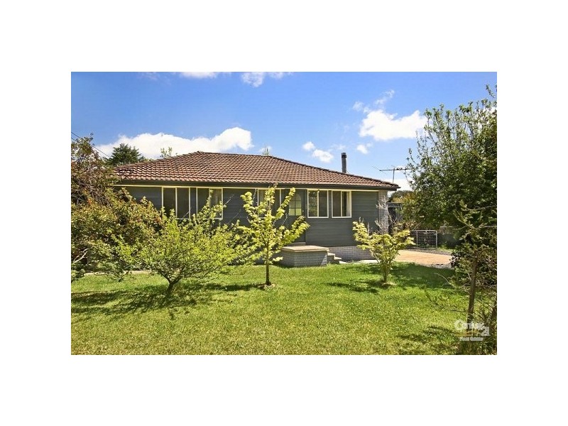 153 Tableland Rd, Wentworth Falls NSW 2782