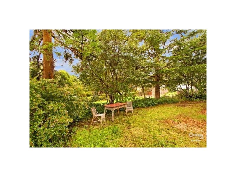 3 Fourth Avenue, Katoomba NSW 2780