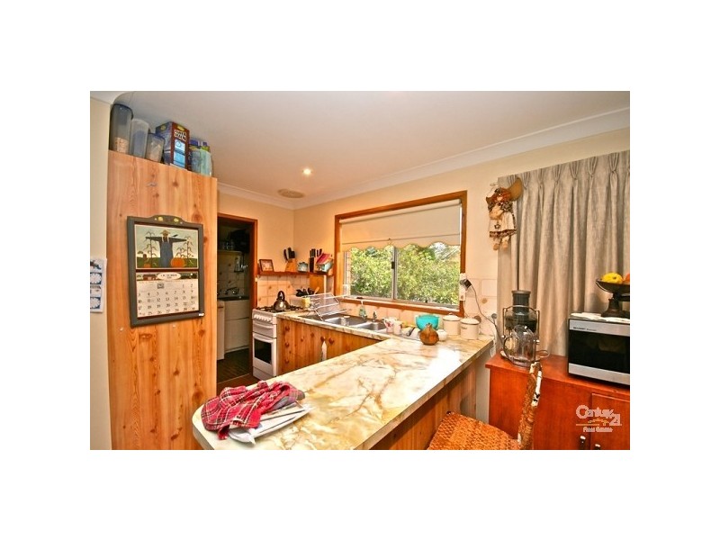 61 Shortland St, Wentworth Falls NSW 2782