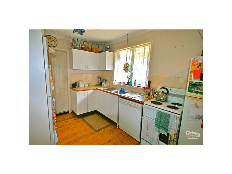 93 Dalrymple Avenue, Wentworth Falls NSW 2782