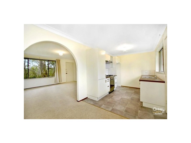 49 Westbourne Ave, Wentworth Falls NSW 2782