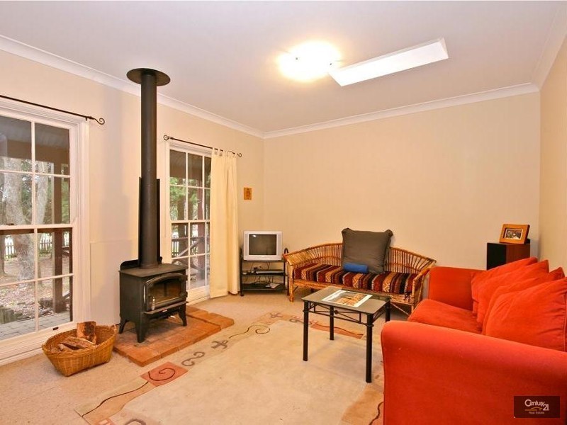 35 Fitzgerald Street, Wentworth Falls NSW 2782