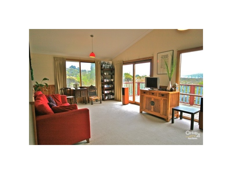 80 Tableland Road, Wentworth Falls NSW 2782