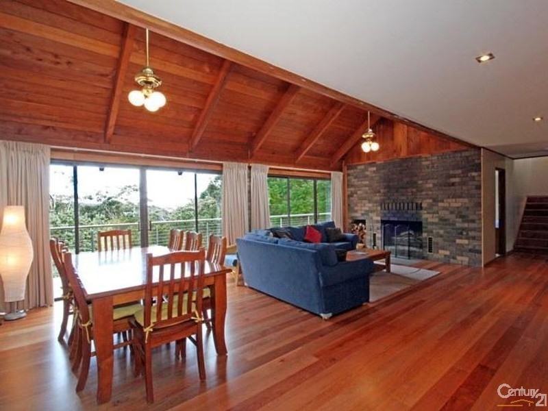 28 Asquith Avenue, Wentworth Falls NSW 2782