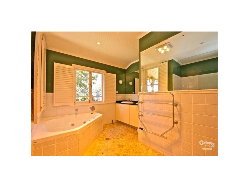 2 Fitzstubbs Avenue, Wentworth Falls NSW 2782