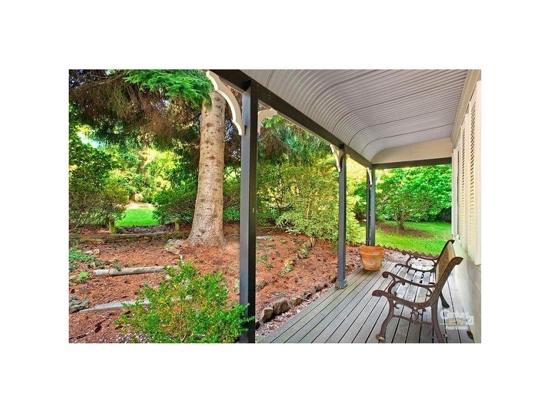 110 Blaxland Rd, Wentworth Falls NSW 2782
