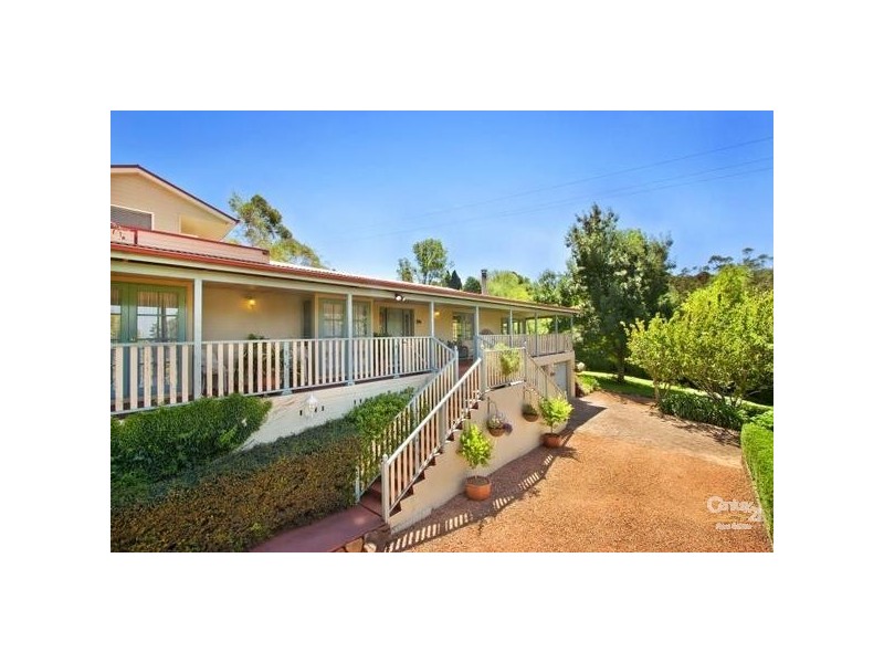 23 Taylor Ave, Wentworth Falls NSW 2782