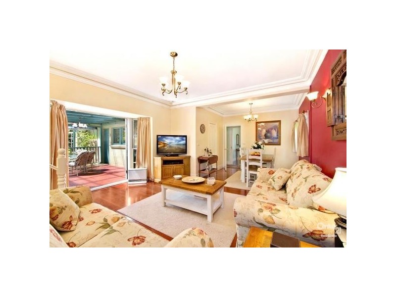 23 Taylor Ave, Wentworth Falls NSW 2782