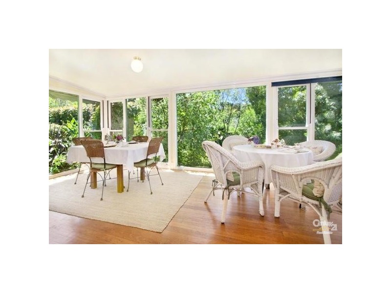 23 Taylor Ave, Wentworth Falls NSW 2782