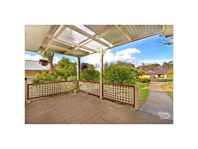 8 Hill Street, Wentworth Falls NSW 2782