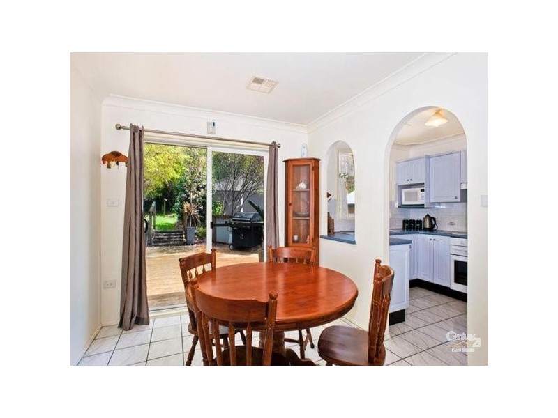 8 Hill Street, Wentworth Falls NSW 2782