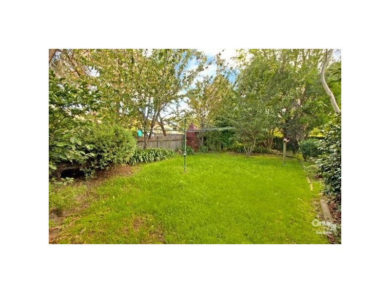 8 Hill Street, Wentworth Falls NSW 2782