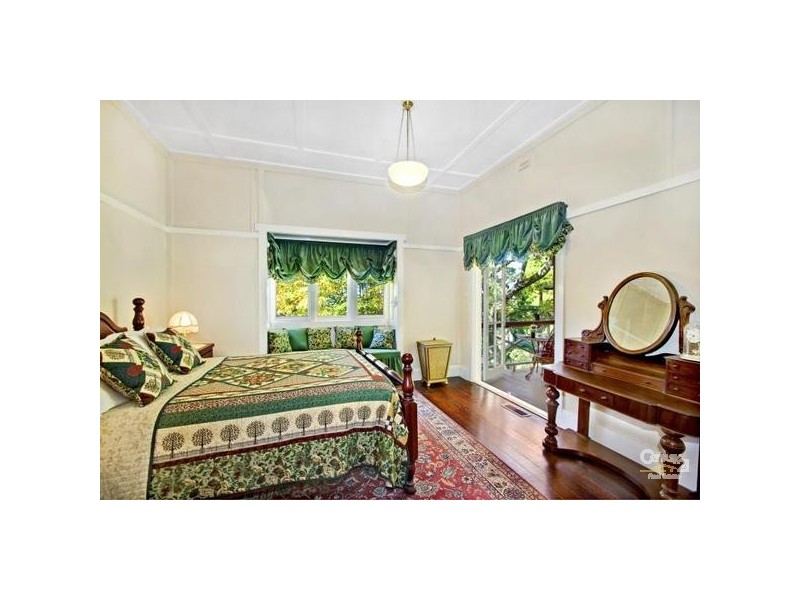 2-4 Angel St, Wentworth Falls NSW 2782