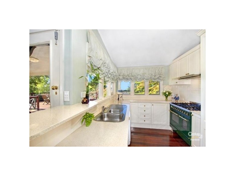 2-4 Angel St, Wentworth Falls NSW 2782