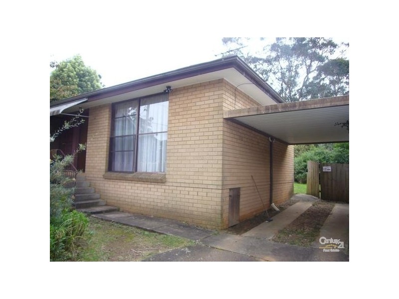 8 Lawson View Parade, Wentworth Falls NSW 2782