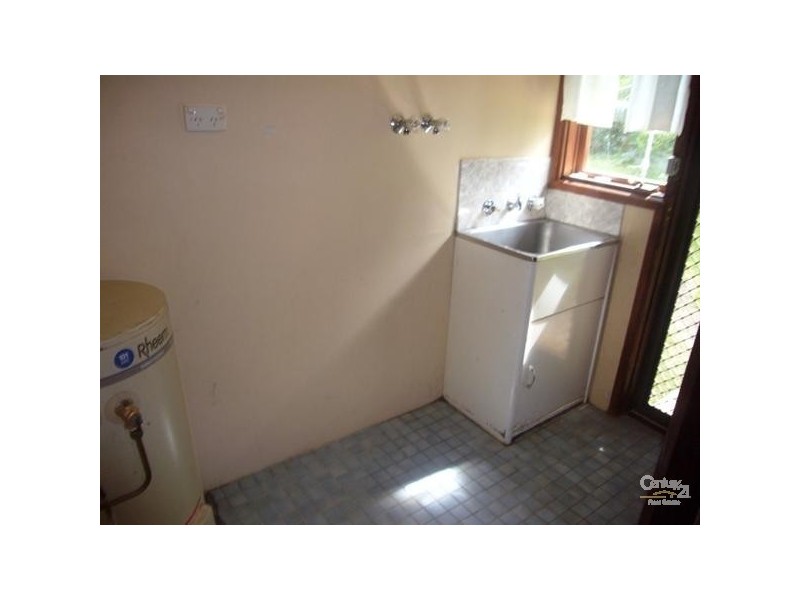 8 Lawson View Parade, Wentworth Falls NSW 2782