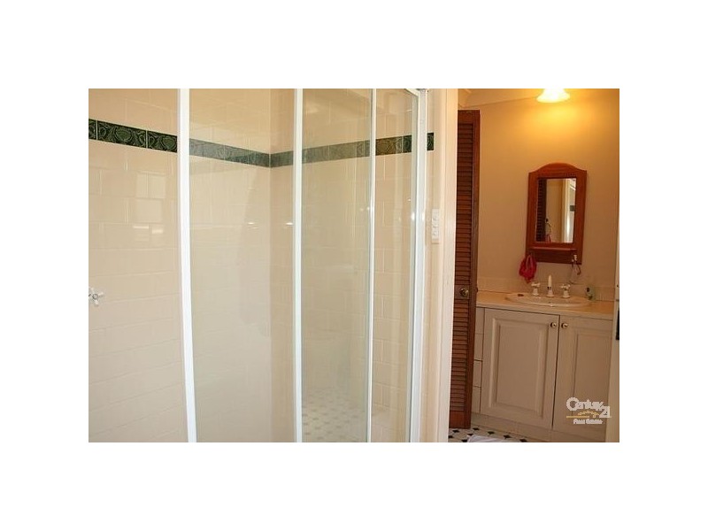 17 Pritchard st, Wentworth Falls NSW 2782