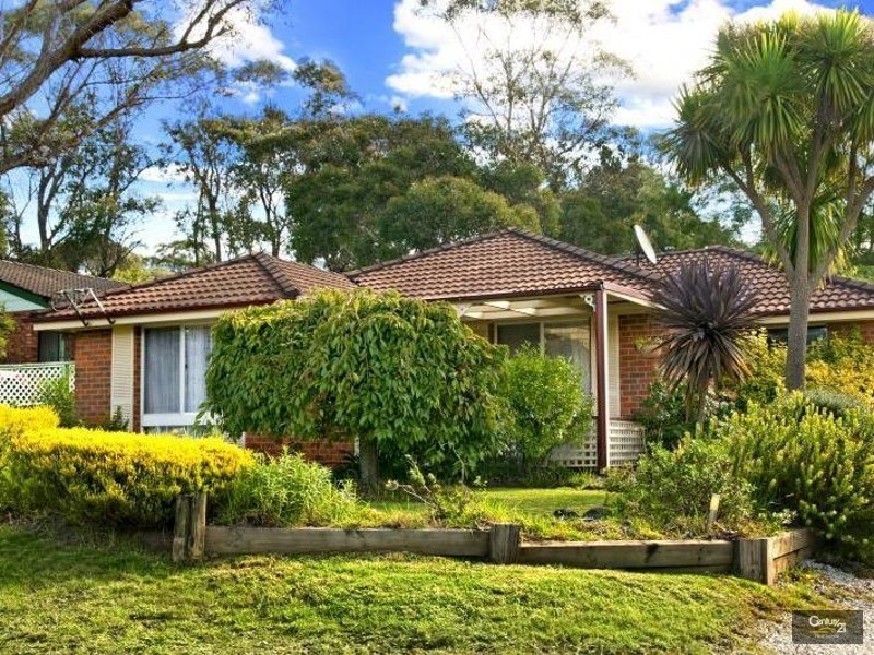 8 Hill Street, Wentworth Falls NSW 2782