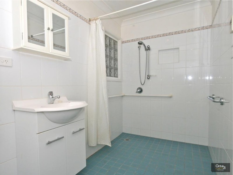 8 Hill Street, Wentworth Falls NSW 2782