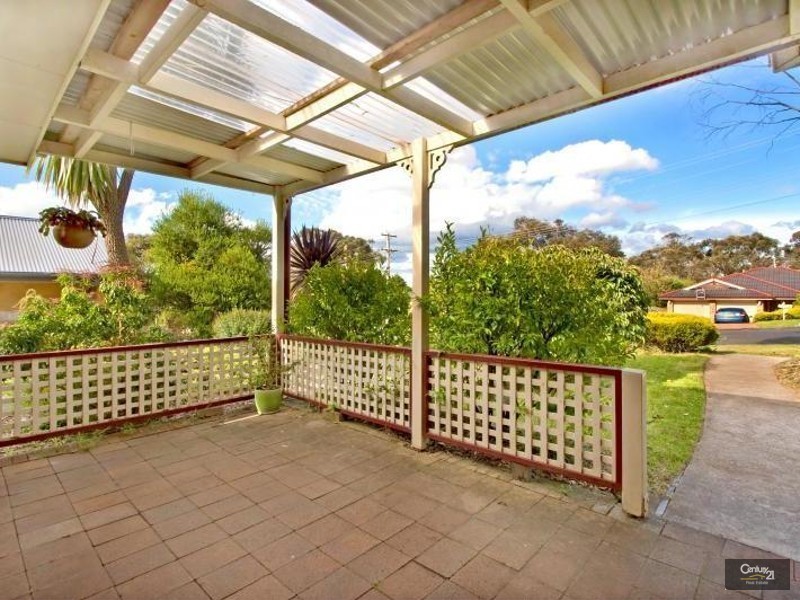 8 Hill Street, Wentworth Falls NSW 2782