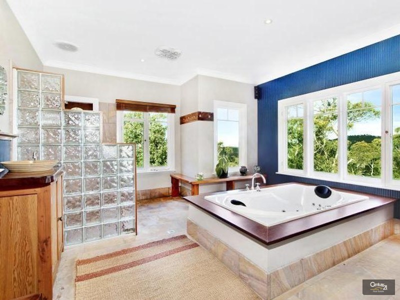 3 Lees Avenue, Wentworth Falls NSW 2782