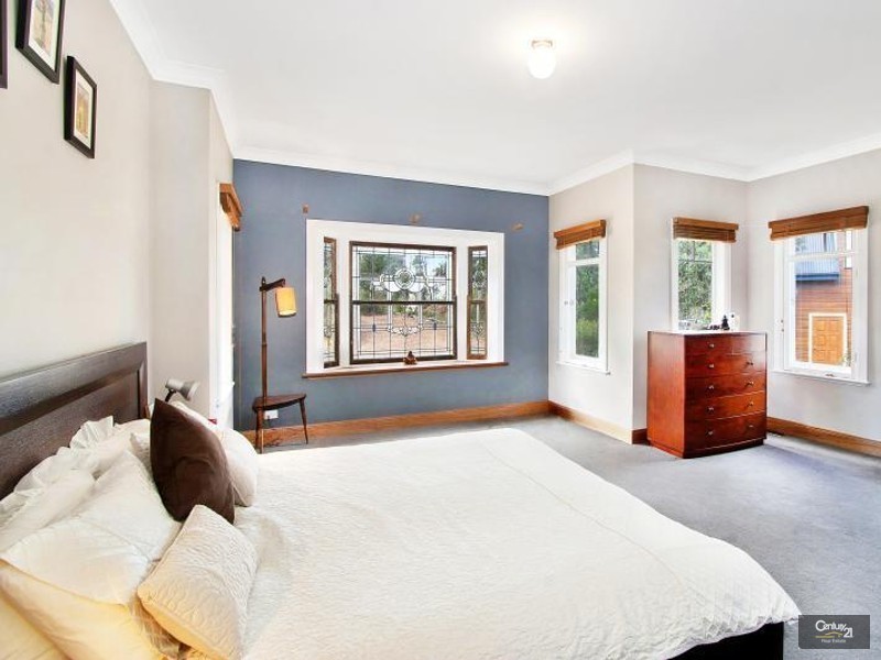 3 Lees Avenue, Wentworth Falls NSW 2782