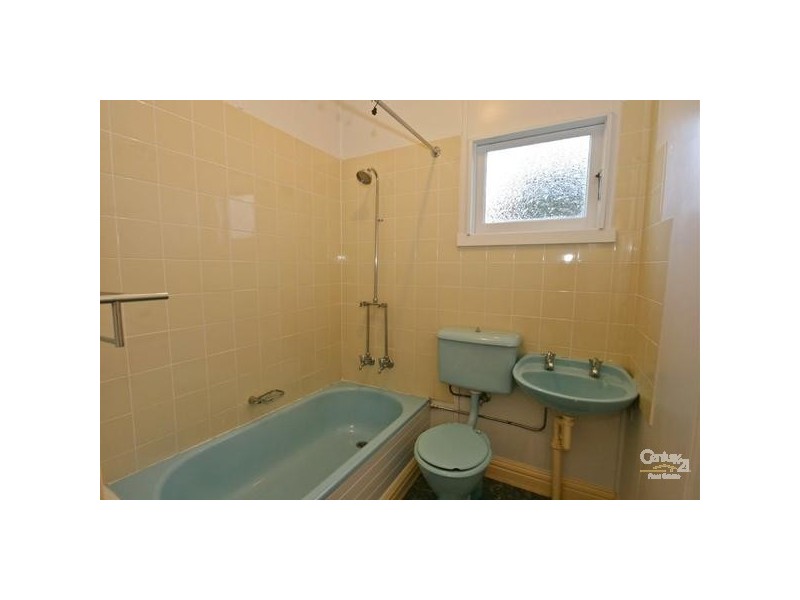 9 Parkes Street, Wentworth Falls NSW 2782