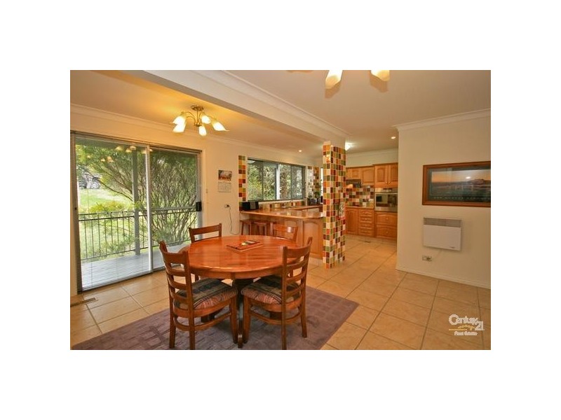 29 Queen Elizabeth Dr, Wentworth Falls NSW 2782