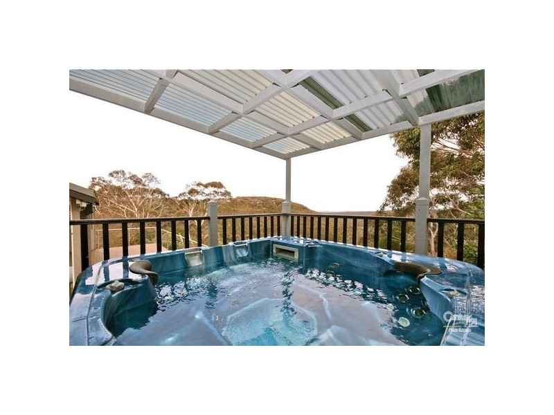 29 Queen Elizabeth Dr, Wentworth Falls NSW 2782