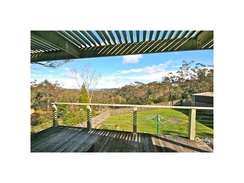 63 Tableland Road, Wentworth Falls NSW 2782