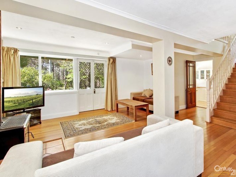 46 Darwin Avenue, Wentworth Falls NSW 2782