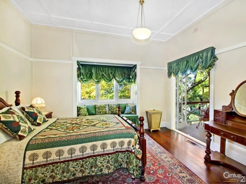 2-4 Angel St, Wentworth Falls NSW 2782