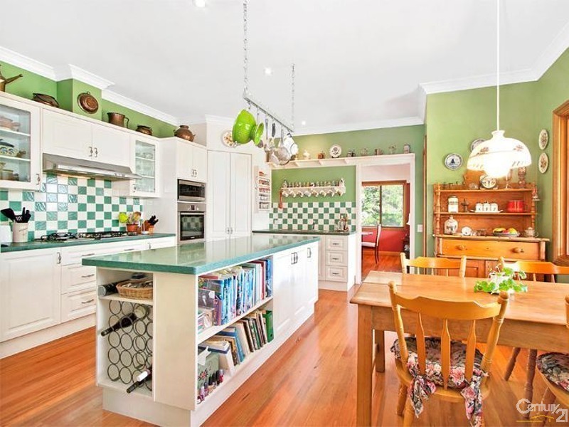 3 Walmer Cres, Wentworth Falls NSW 2782