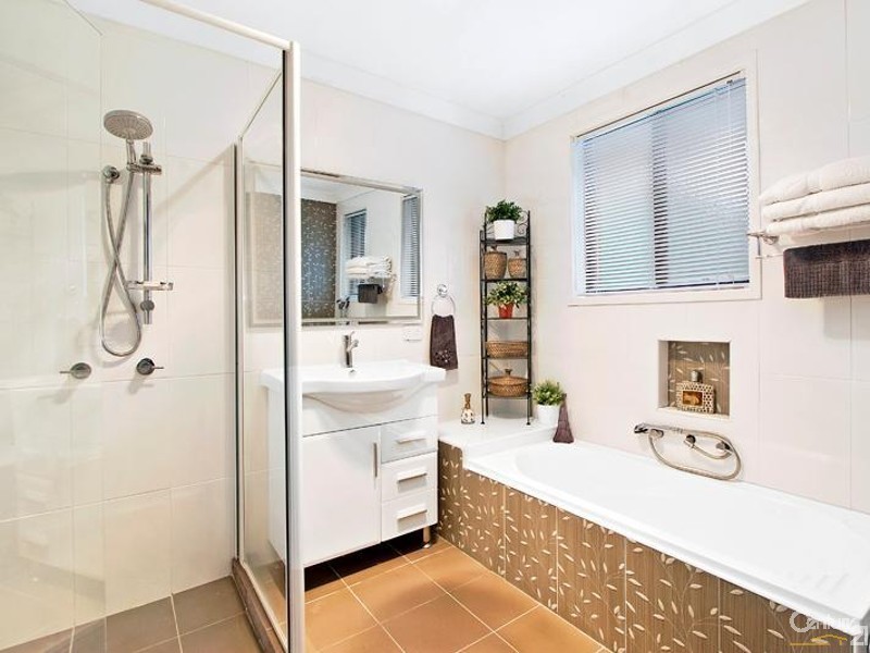 17 Cook Road, Wentworth Falls NSW 2782