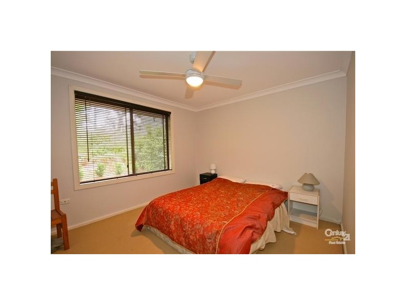 121 Henderson Rd, Wentworth Falls NSW 2782