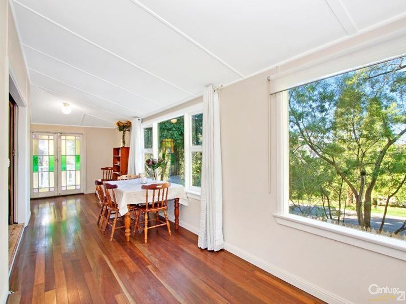 29  Westbourne Ave, Wentworth Falls NSW 2782