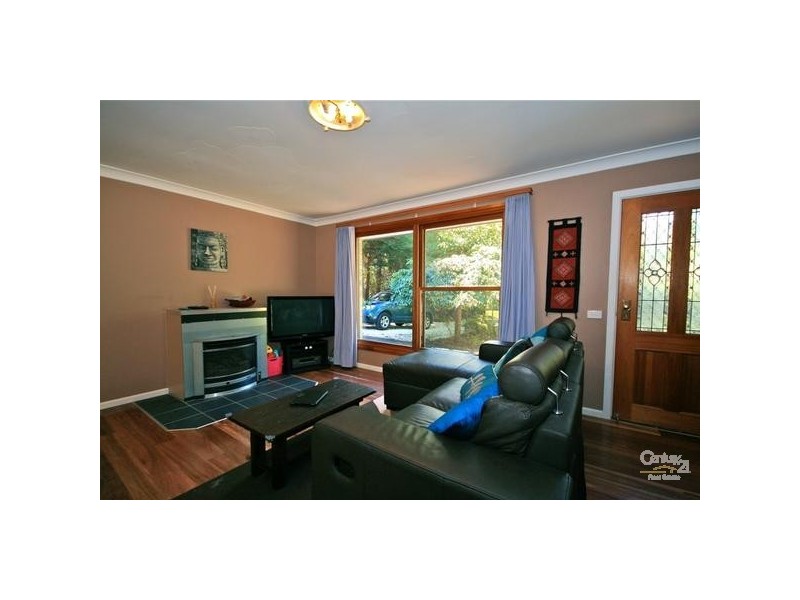 7 Queen Elizabeth Drive, Wentworth Falls NSW 2782