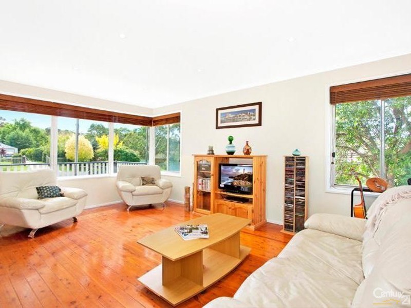 12 Cook Rd, Wentworth Falls NSW 2782