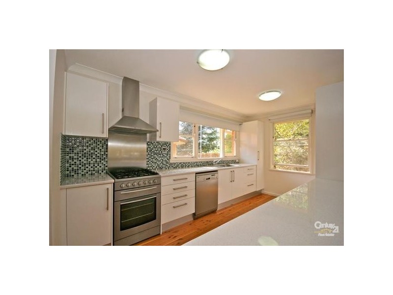 15 Appledon Ave, Wentworth Falls NSW 2782