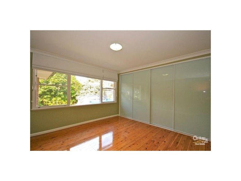 15 Appledon Ave, Wentworth Falls NSW 2782