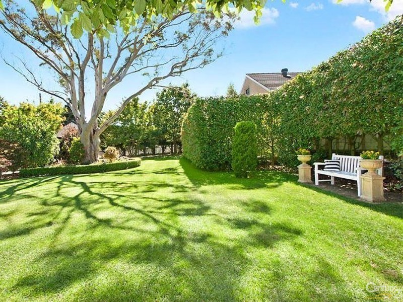 166 Blaxland Road, Wentworth Falls NSW 2782