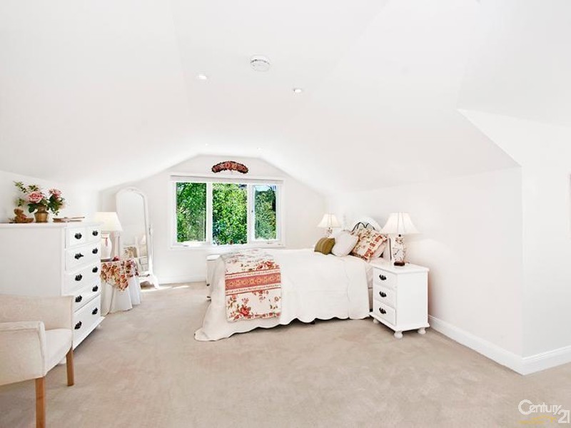 166 Blaxland Road, Wentworth Falls NSW 2782