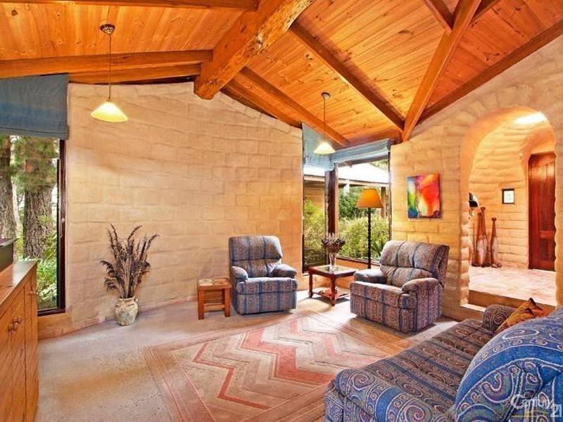 38 Jamieson Street, Wentworth Falls NSW 2782