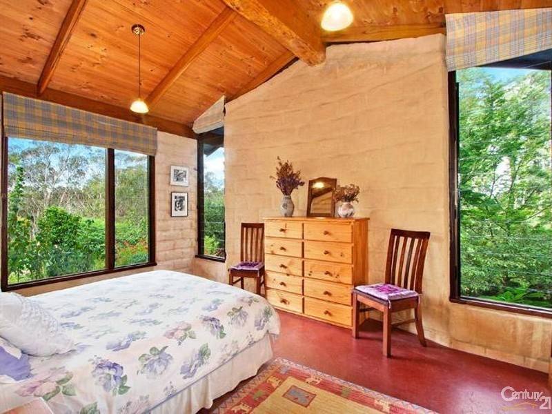 38 Jamieson Street, Wentworth Falls NSW 2782