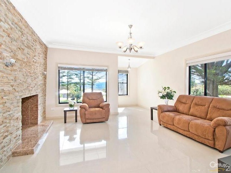 92 Tableland Rd, Wentworth Falls NSW 2782